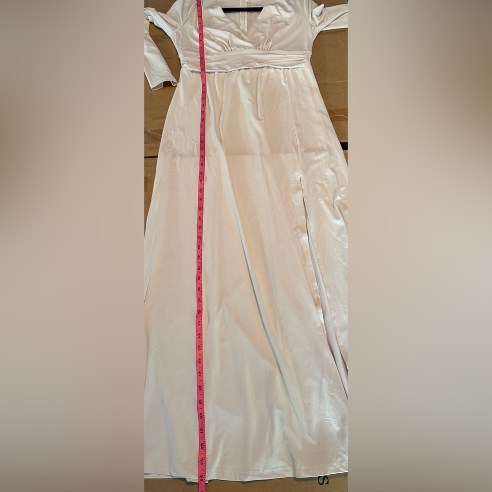 Elegant Cream Long Sleeve Stretchy Maxi Dress with a Slit - Picture 10 of 12